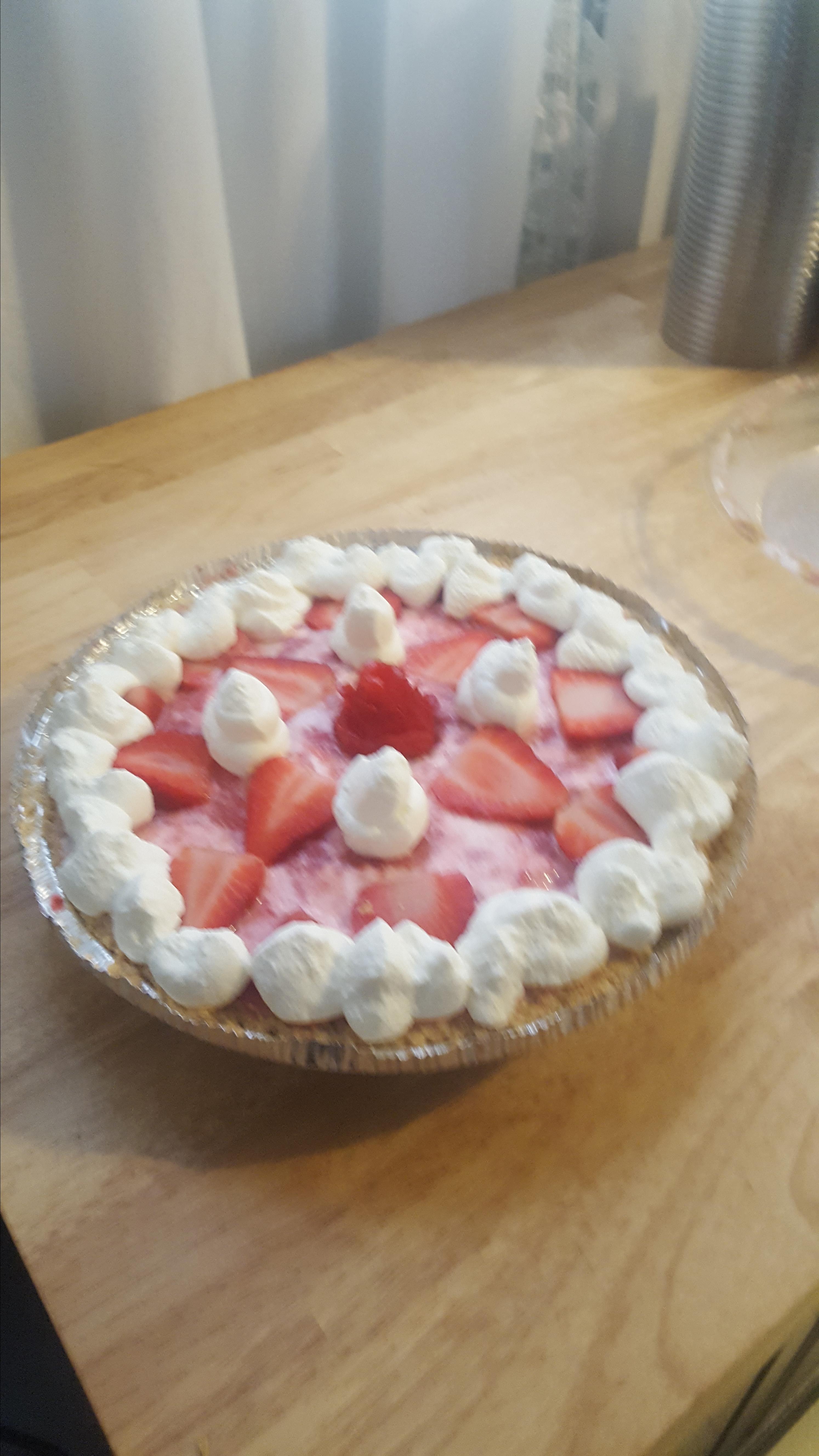 DanDan's Strawberry Cream Pie 