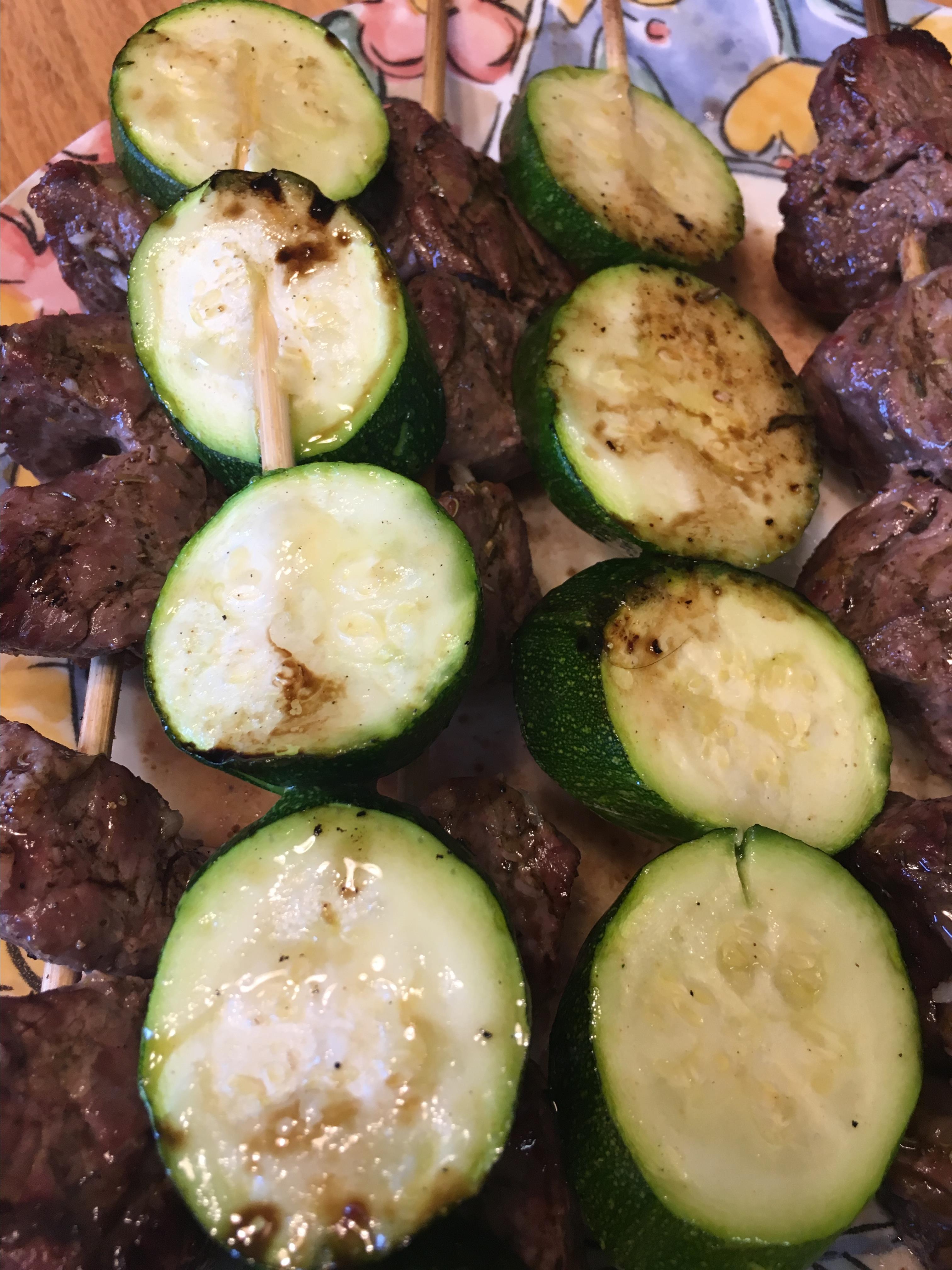 Cuban Beef and Zucchini Kebabs with Mojo Sauce 