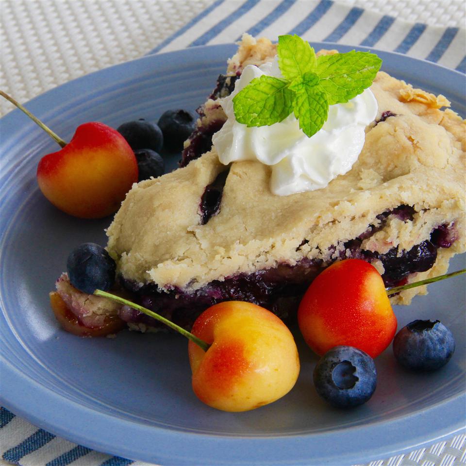 Blueberry Cherry Pie 