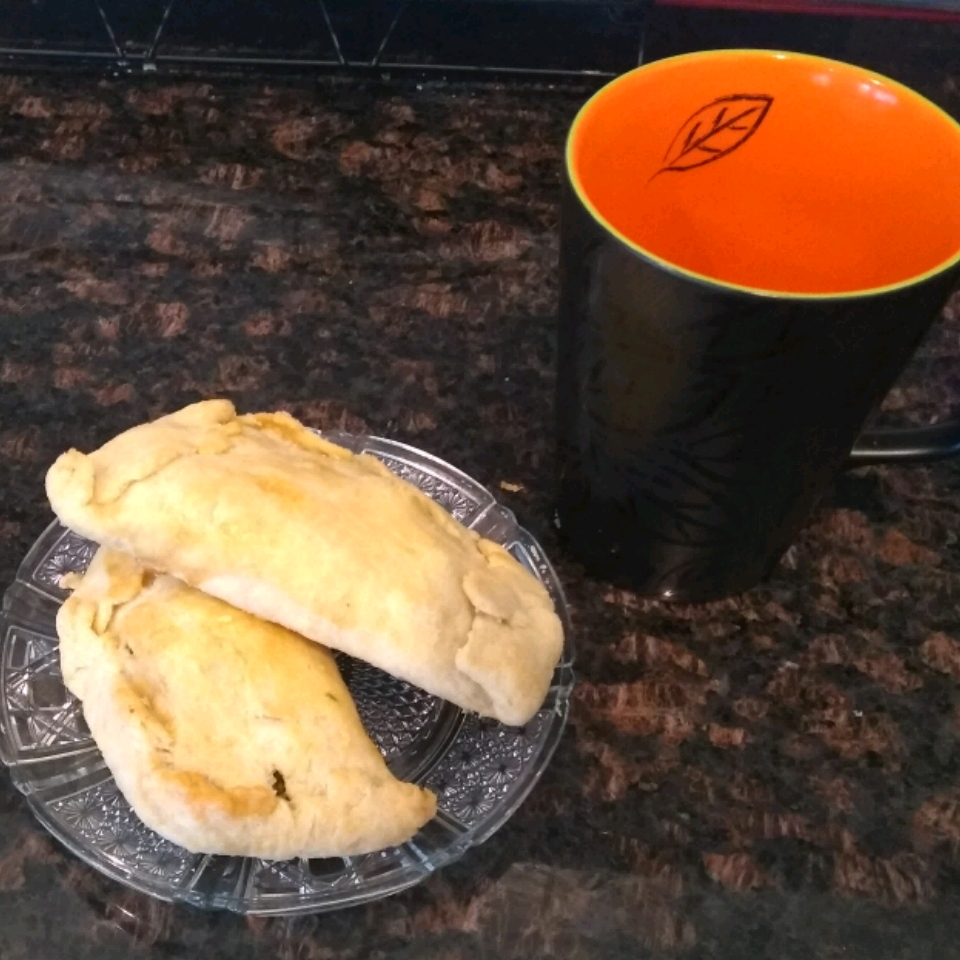 Masa Fácil Para Empanadas (Easy Empanada Dough) 