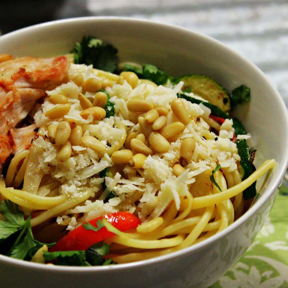 Browned Butter and Mizithra Cheese Pasta with Chicken, Spinach and Herbs Diana71