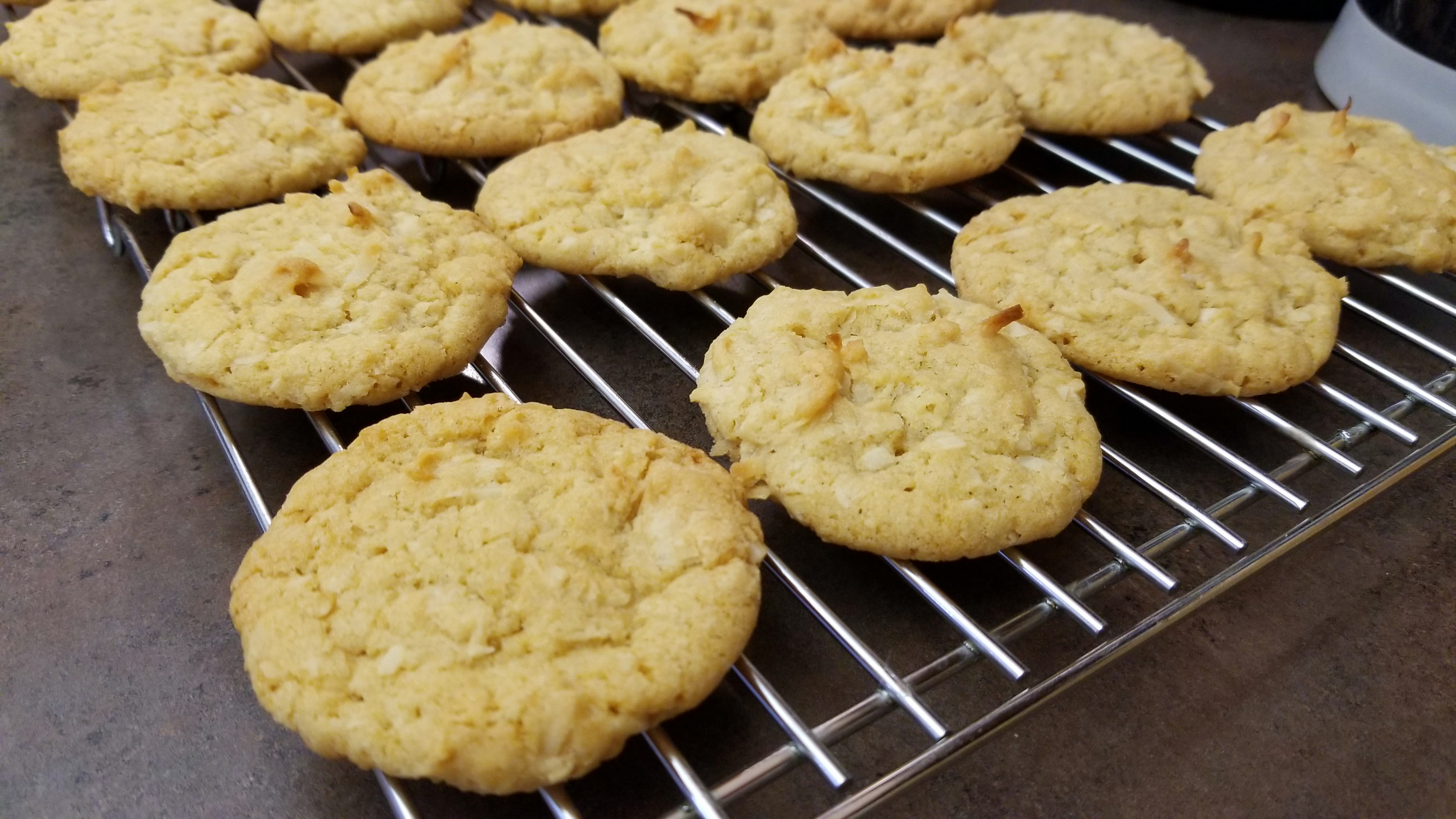 Chewy Coconut Cookies 