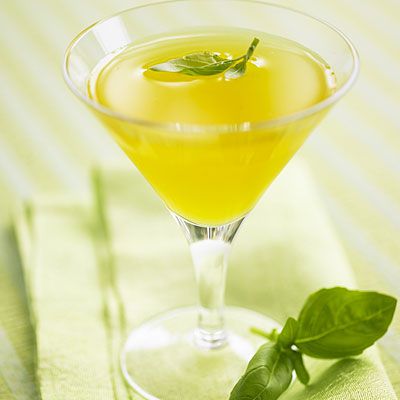 light-mango-cocktail