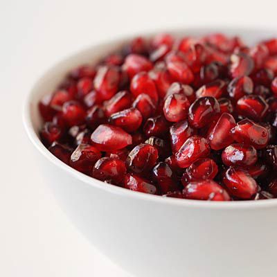 Pomegranate for muscle strength recovery