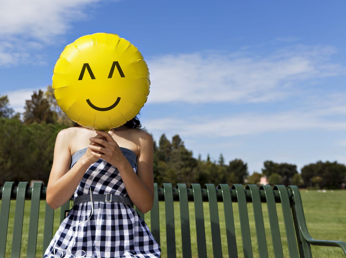 happy-face-balloon
