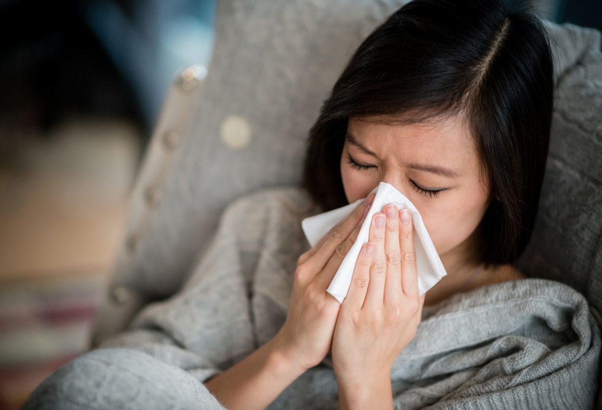 allergies-sneeze-tissue-blanket-flu-sick