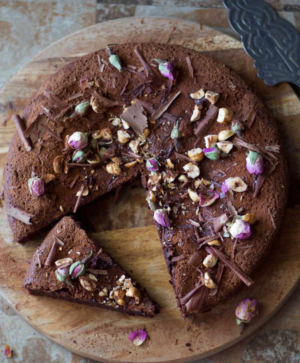med-diet-desserts-chocolate-cake