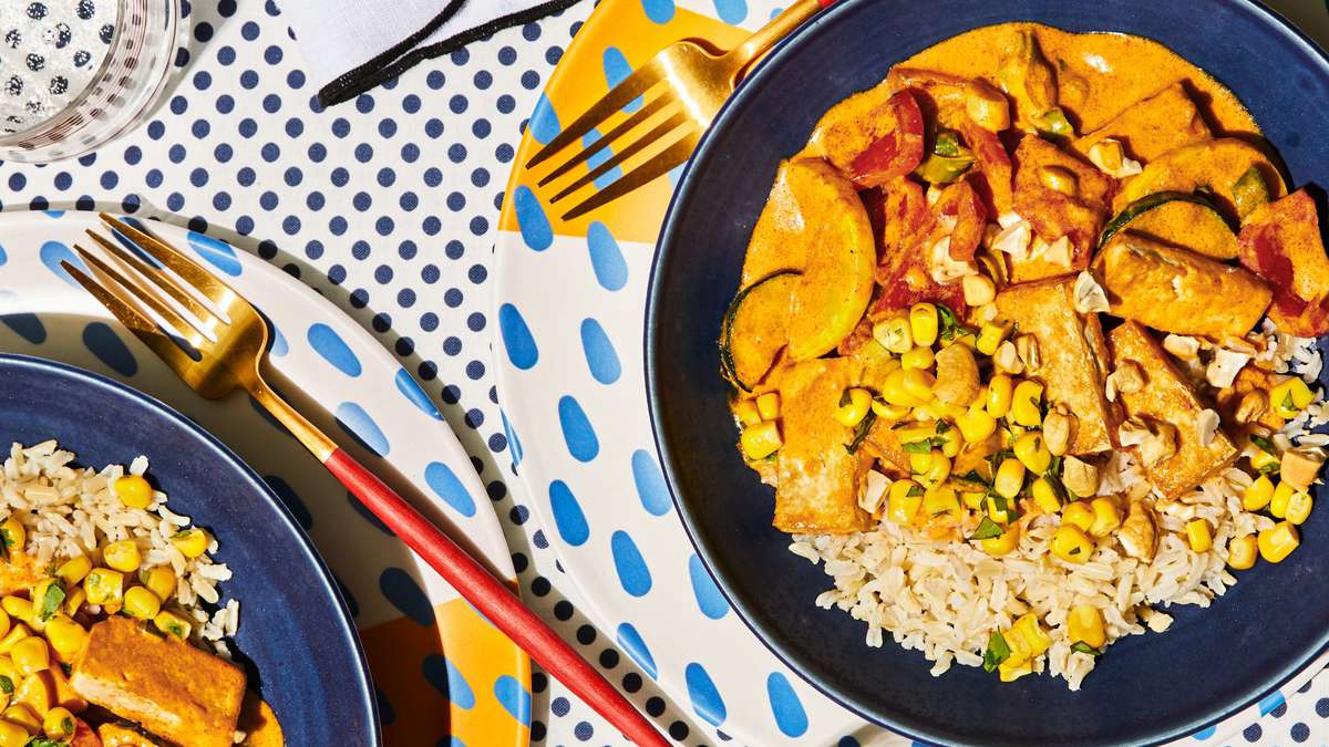 Summer Vegetable Curry With Crispy Tofu 