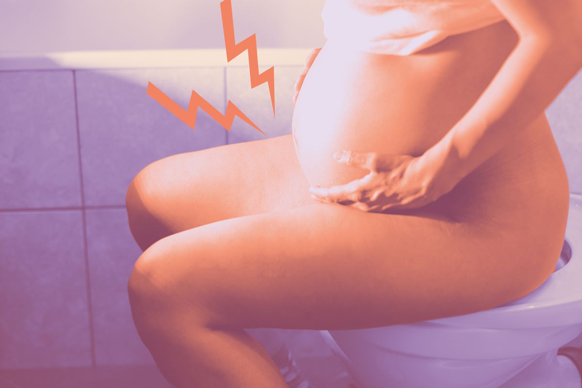 UTI in pregnancy , Pregnant woman at toilet