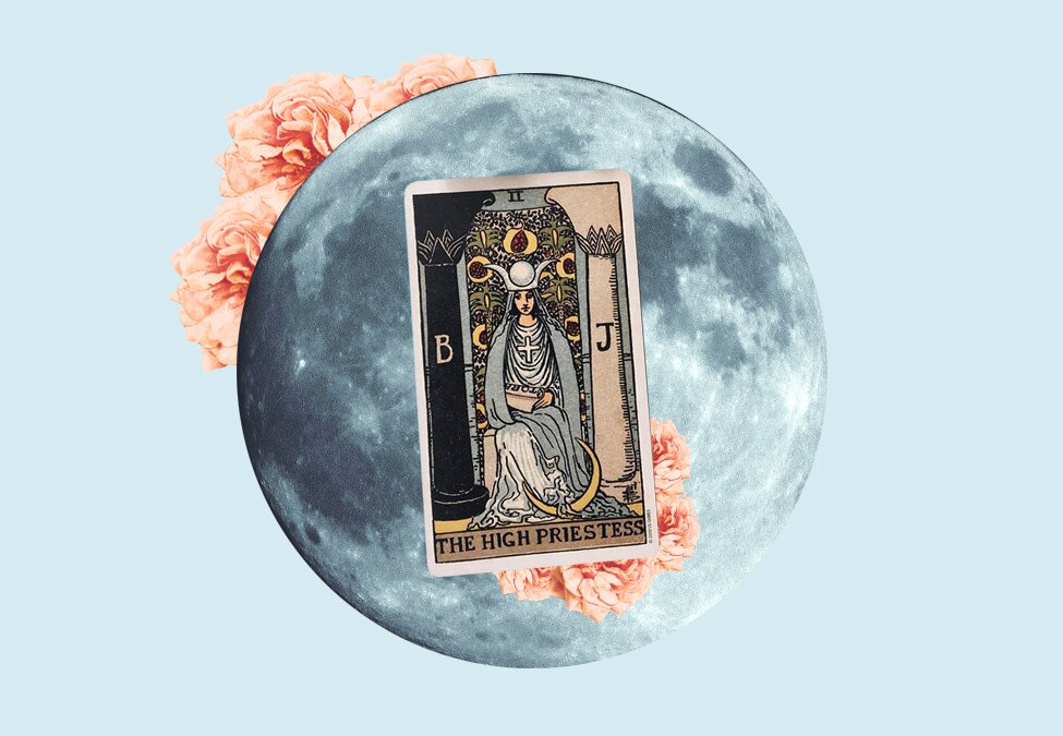 Moon and high priestess