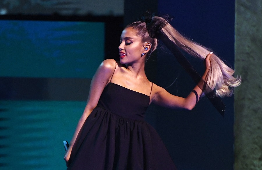 Ariana grande 2020 Grammys