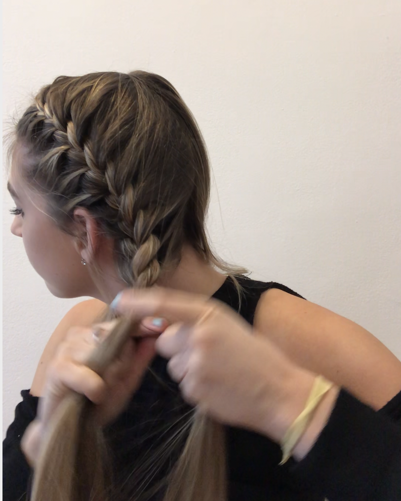 how-to-french-braid.png
