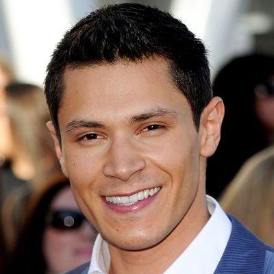 Eclipse Star Q&A: "What's the one thing you're dying to take home from the set of Twilight?" - Alex Meraz