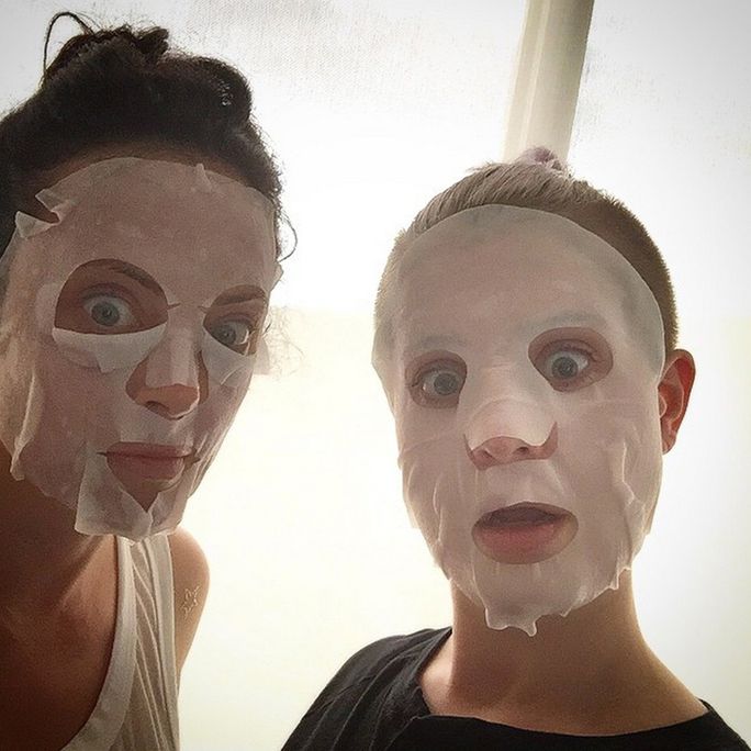 Celebs Wearing Face Masks - Kelly Osbourne