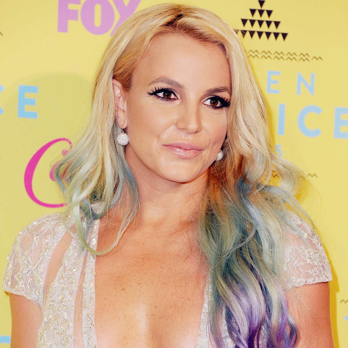 Rainbow Strands: Britney Spears