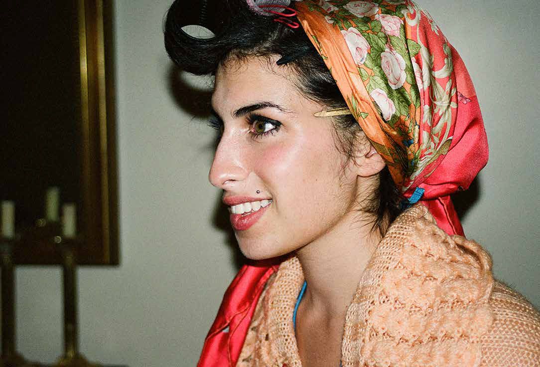 Amy Winehouse LEAD