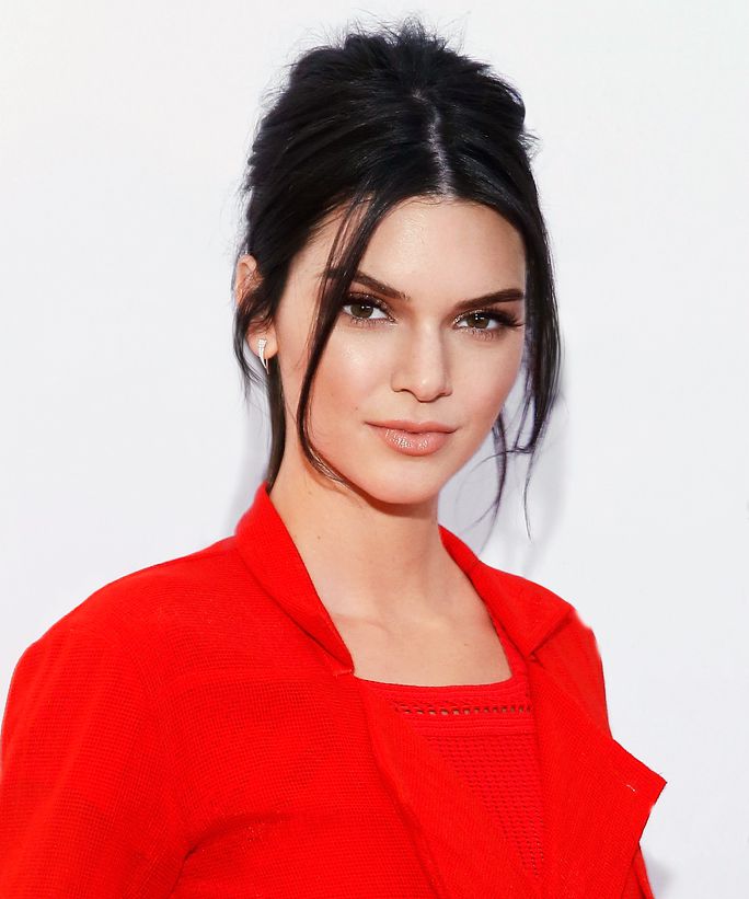 Kendall Jenner - Lead