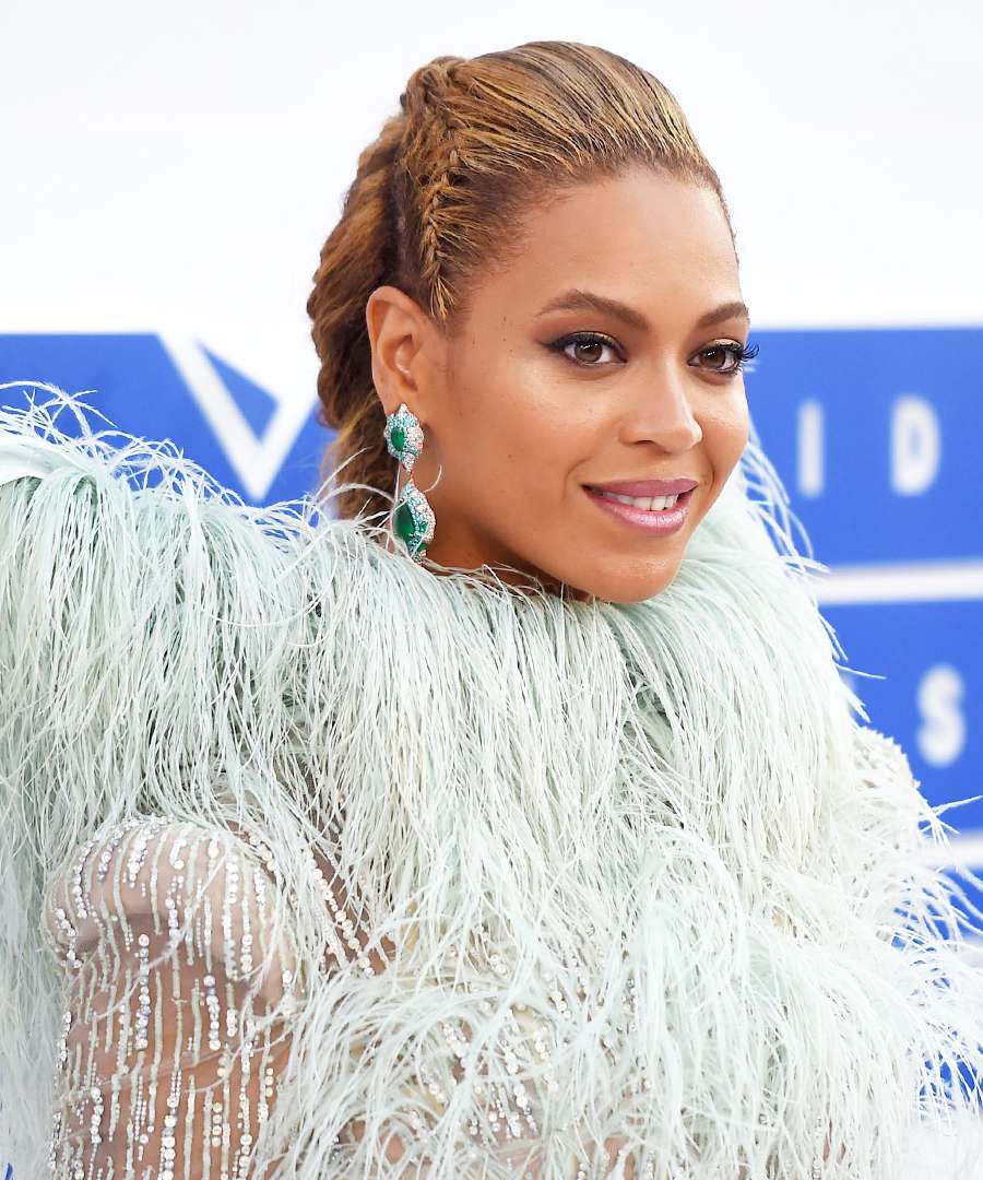 Beyonce VMA Arrivals Headshot Hair - Lead 2016