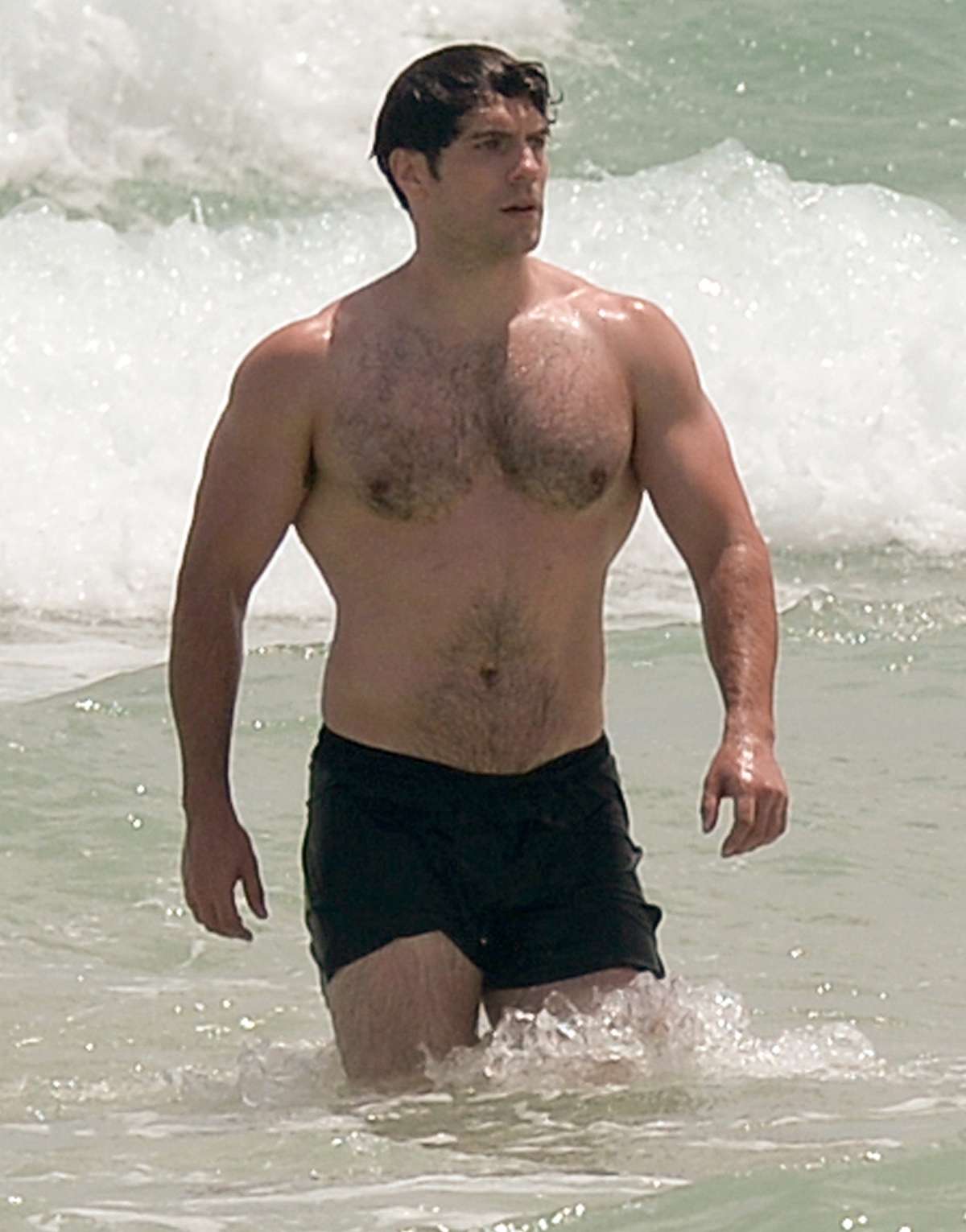 Henry Cavill Shows Off His Superman Bod With A Shirtless Dip In The Ocean Instyle
