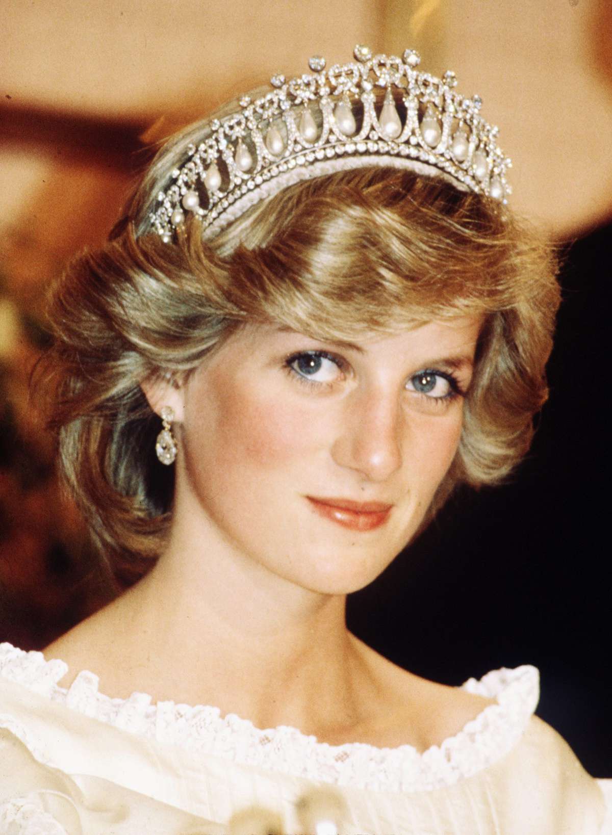 Princess Diana - Tiara - Embed