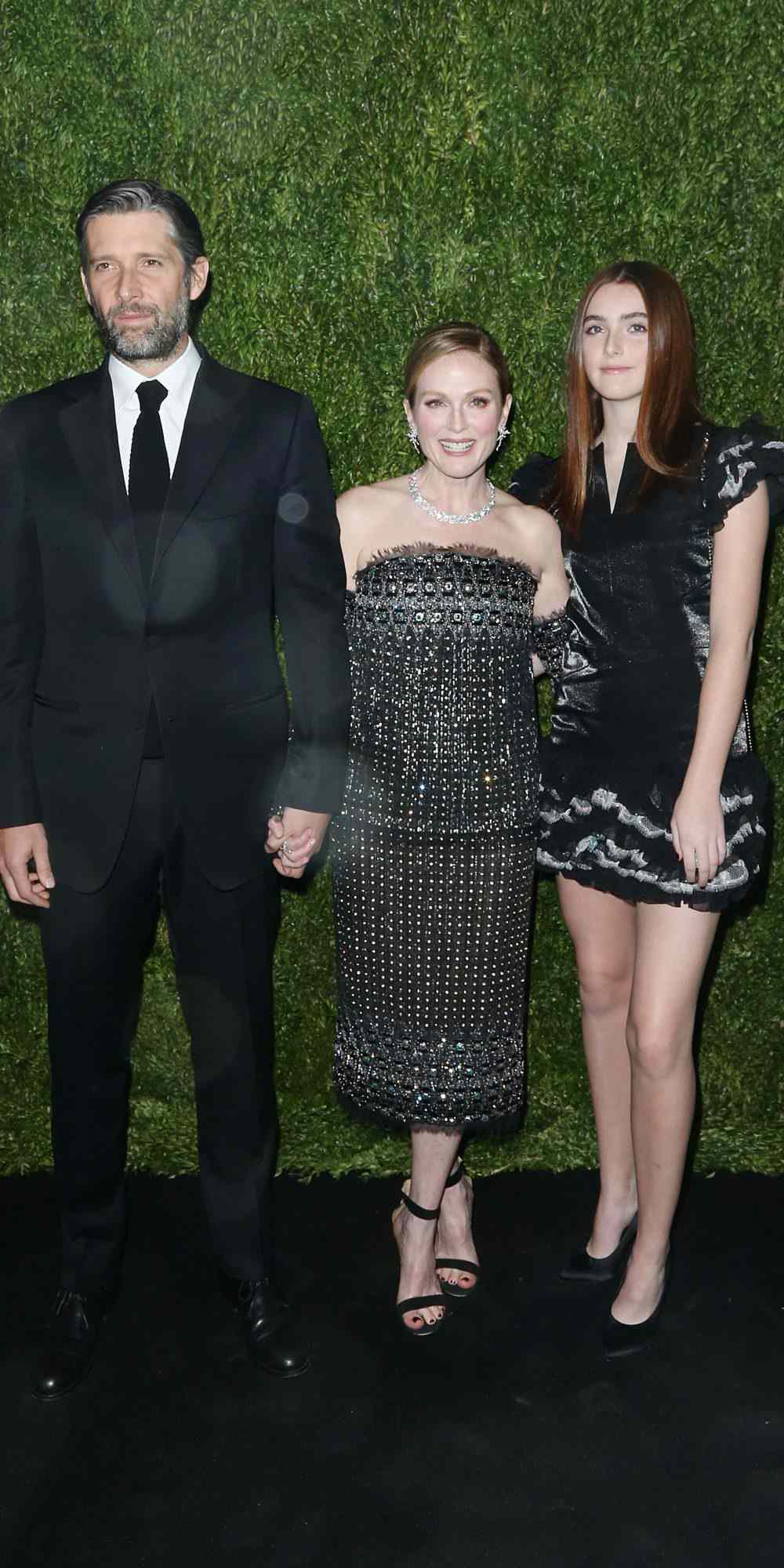 Julianne Moore with Bart and Liv Freundlich