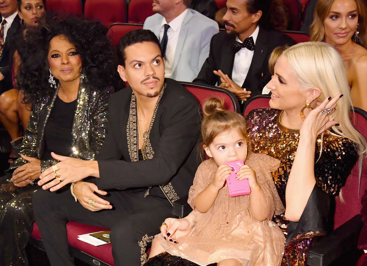 Evan Ross and Ashlee Simpson Embeds ADD - 1