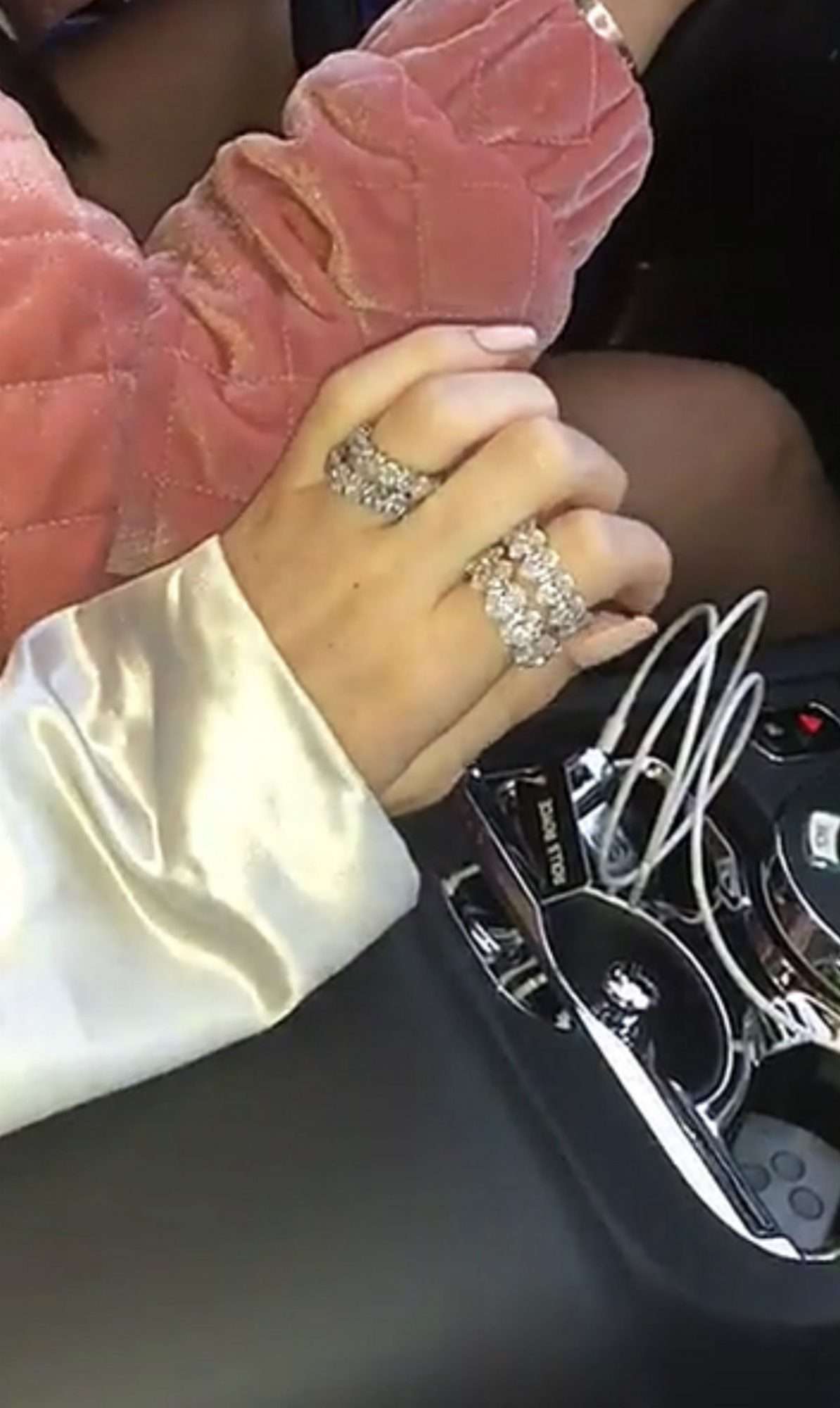 Kylie Jenner snapchat diamond ring - embed