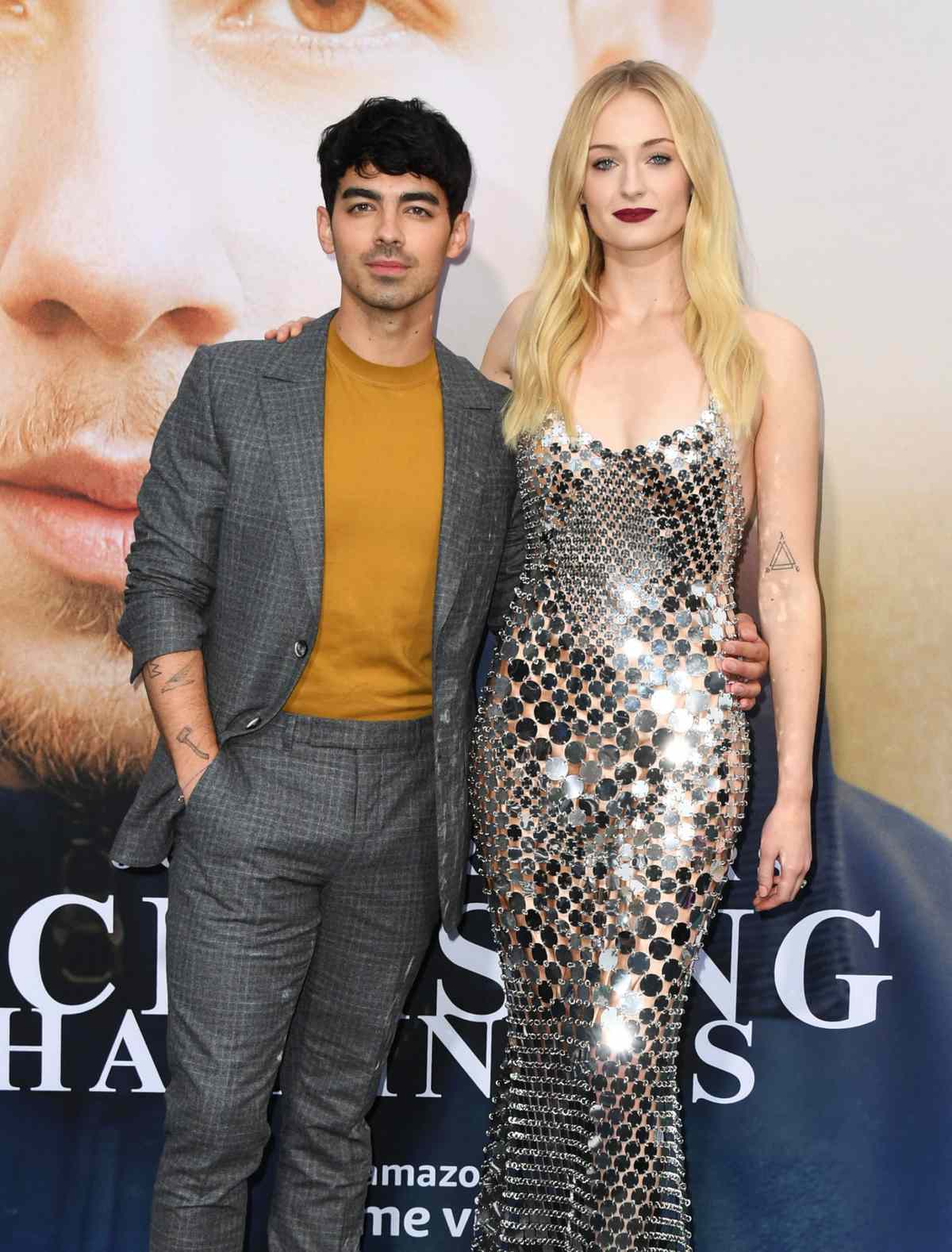 Sophie Turner and Joe Jonas Had the Best Reaction to Shawn Mendes and Camila Cabello's VMAs Almost-Kiss