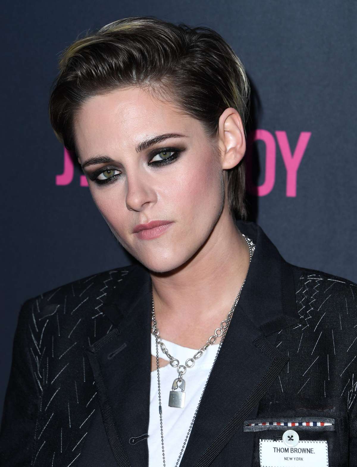 Kristen Stewart S New Haircut Shouldn T Work But It Totally Does Instyle