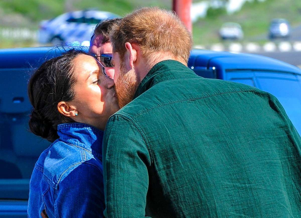 Every Time Meghan Markle and Prince Harry Showed PDA on Their Tour of Africa