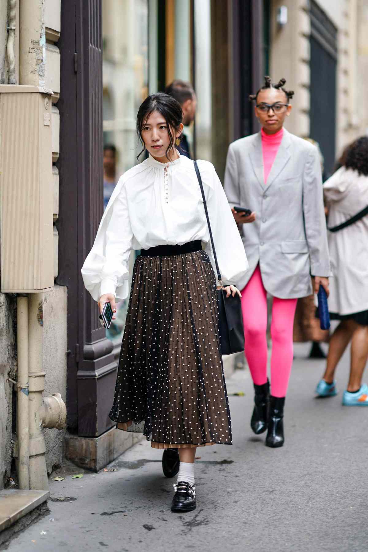 how to wear spring 2020 socks fashion trend, skirt and socks outfit idea