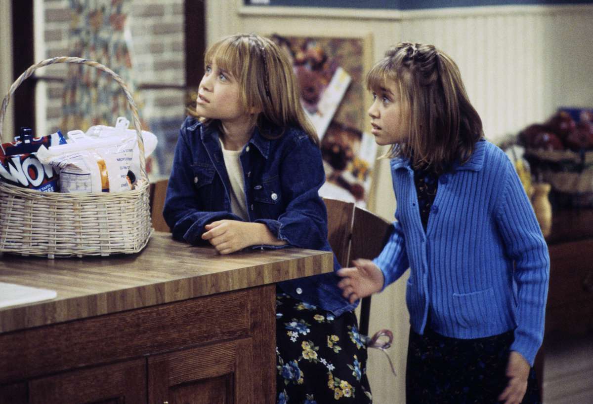 Mary-Kate and Ashley Olsen in Two of a Kind TV Show