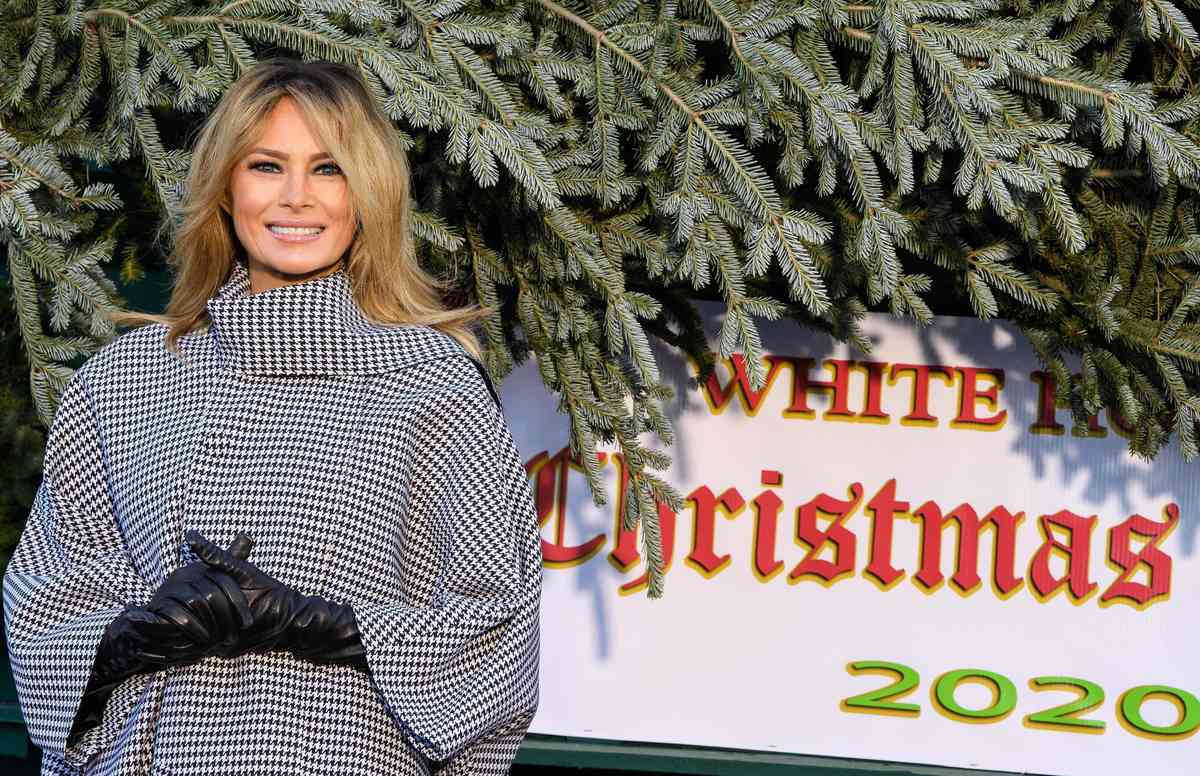 Melania Trump Christmas LEAD