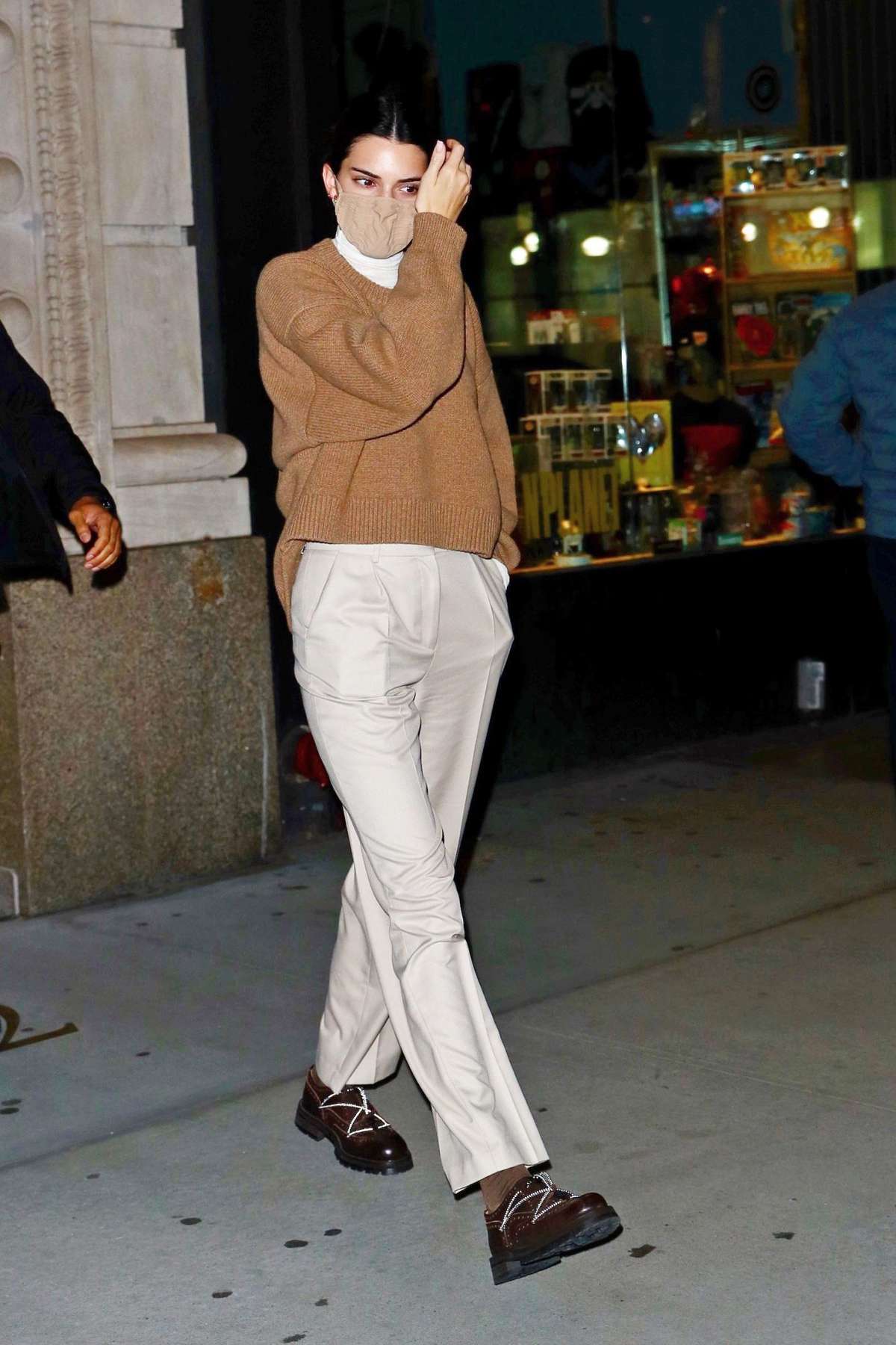 Kendall Jenner Rewears Grandpa Outfit