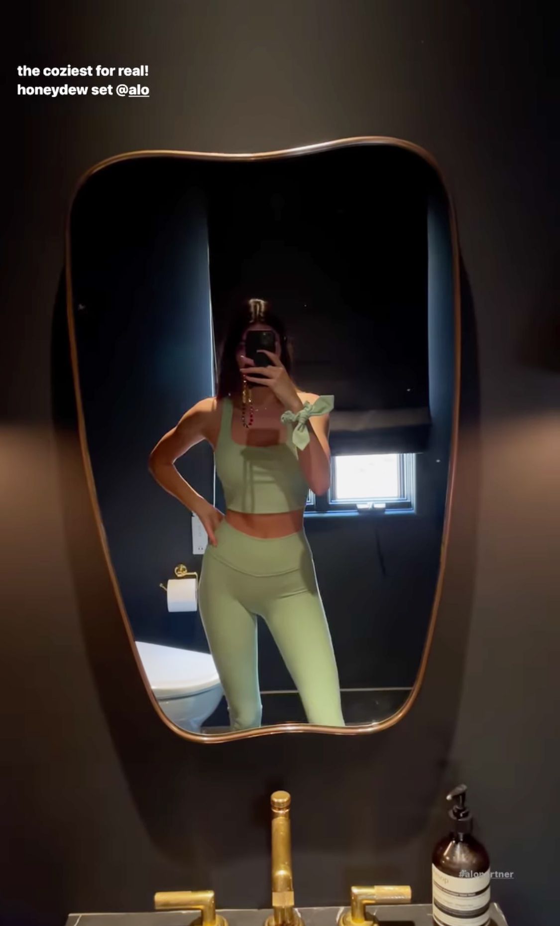 Kendall Jenner Alo Yoga