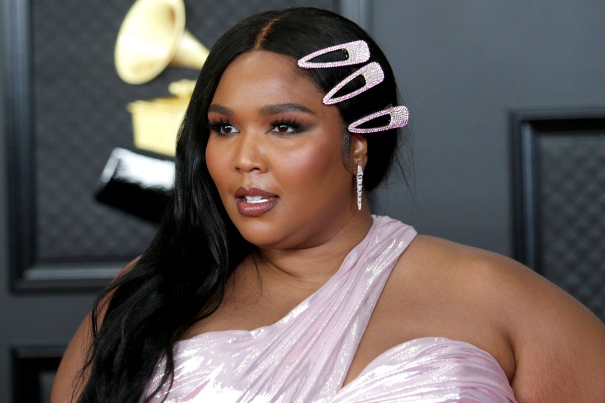 Lizzo's Routine for "Unstoppable" Skin Includes This Editor-Worshipped Face Oil