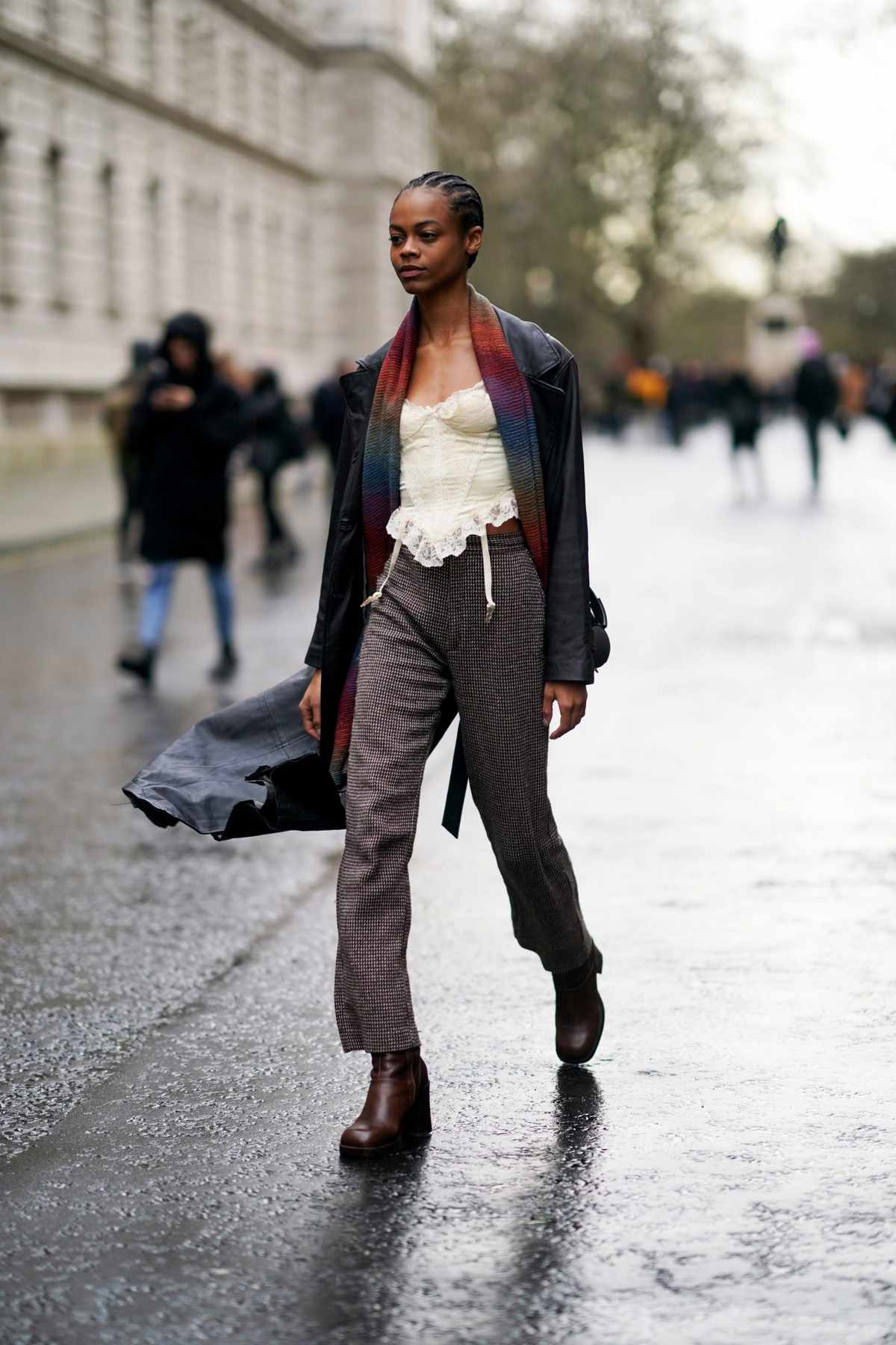 Corset Outfits 9 Ways To Wear A Corset Top For Summer 2021 Instyle