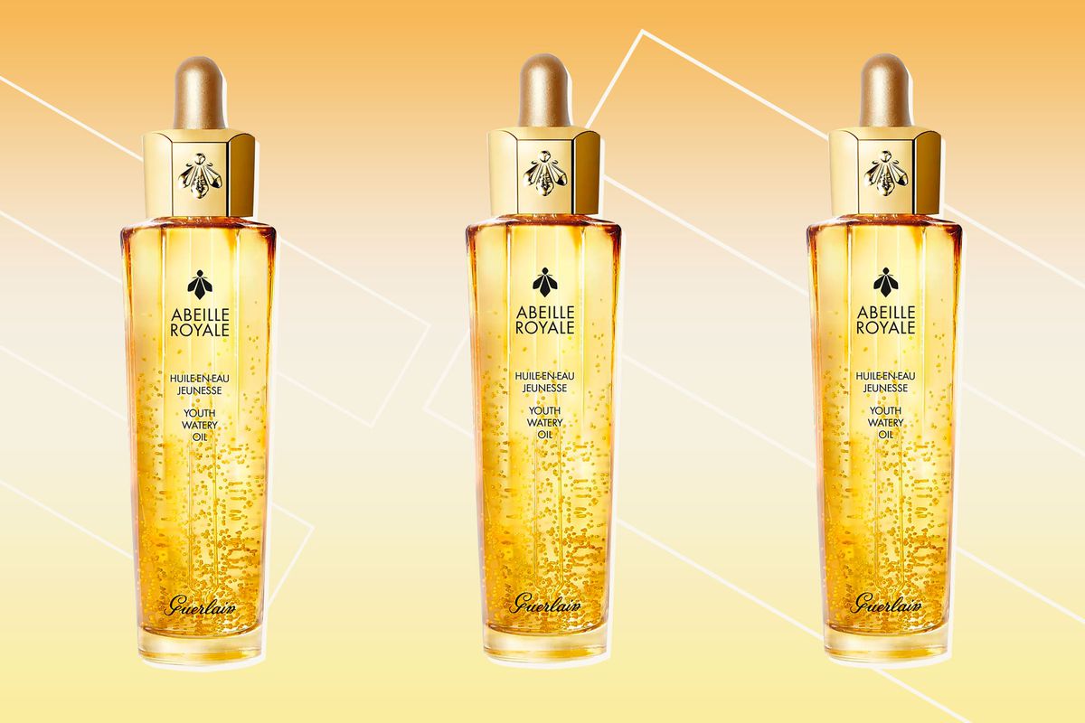 Shoppers Say This Anti-Aging Oil is “Good as Gold” — and It Comes With a Free Gift