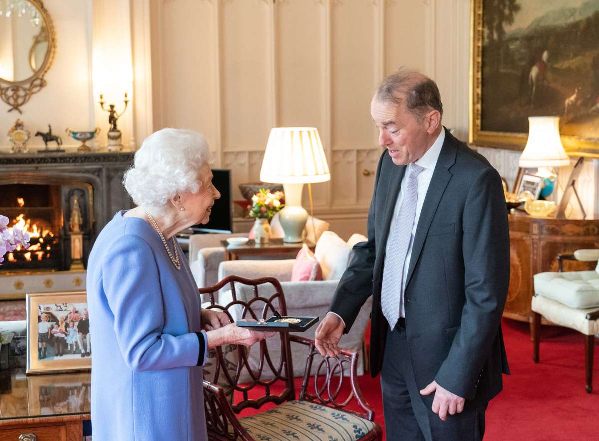 Queen Elizabeth II presents Thomas Trotter Award