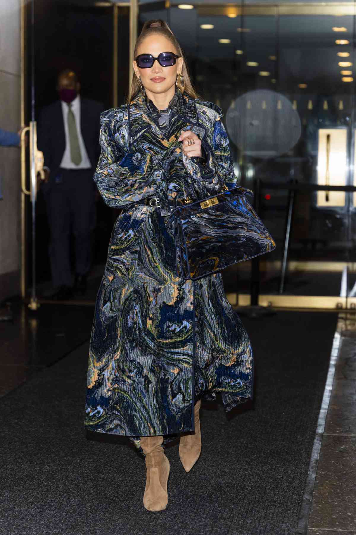 Jennifer Lopez Perfectly Matched Her Coat to Her Dress and Purse