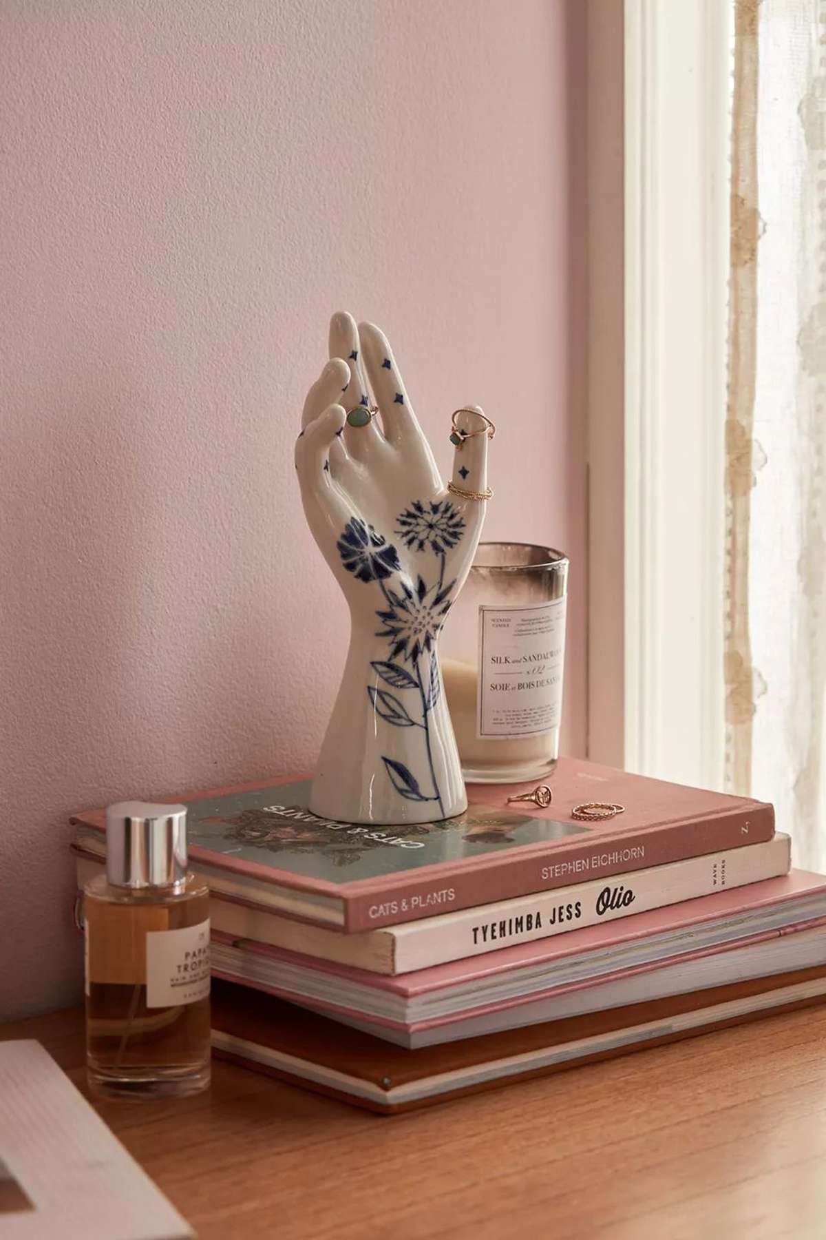 I Am Convinced Every Chic Adult Has One of These Ceramic Jewelry Holders