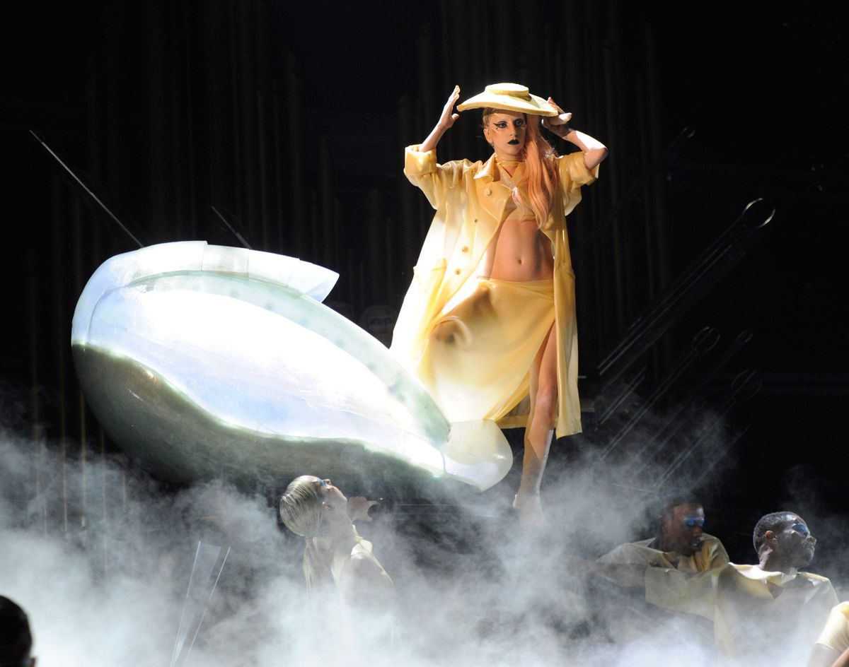 Lady Gaga 2011 Grammys Performance Egg