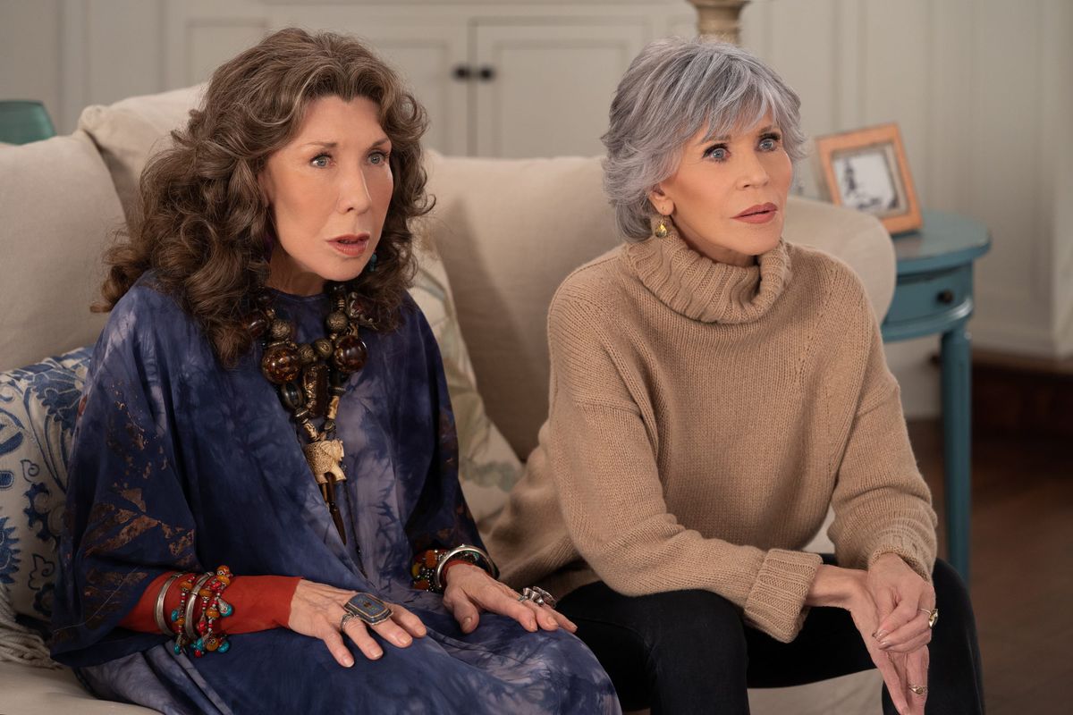 Lily Tomlin's Go-To Primer on Grace and Frankie is Also Top Rated by Customers