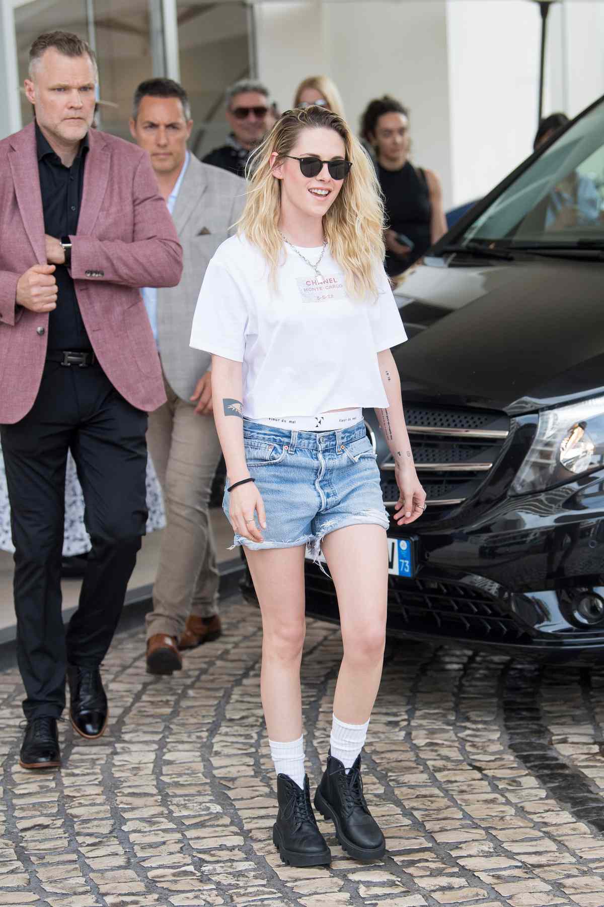Kristen Stewart Chanel T-Shirt Jean Shorts 2022 Cannes Film Festival