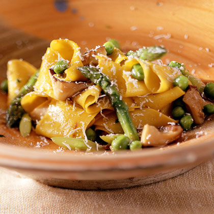 Homemade Pappardelle Pasta with Mushrooms, Green Peas, and Asparagus 