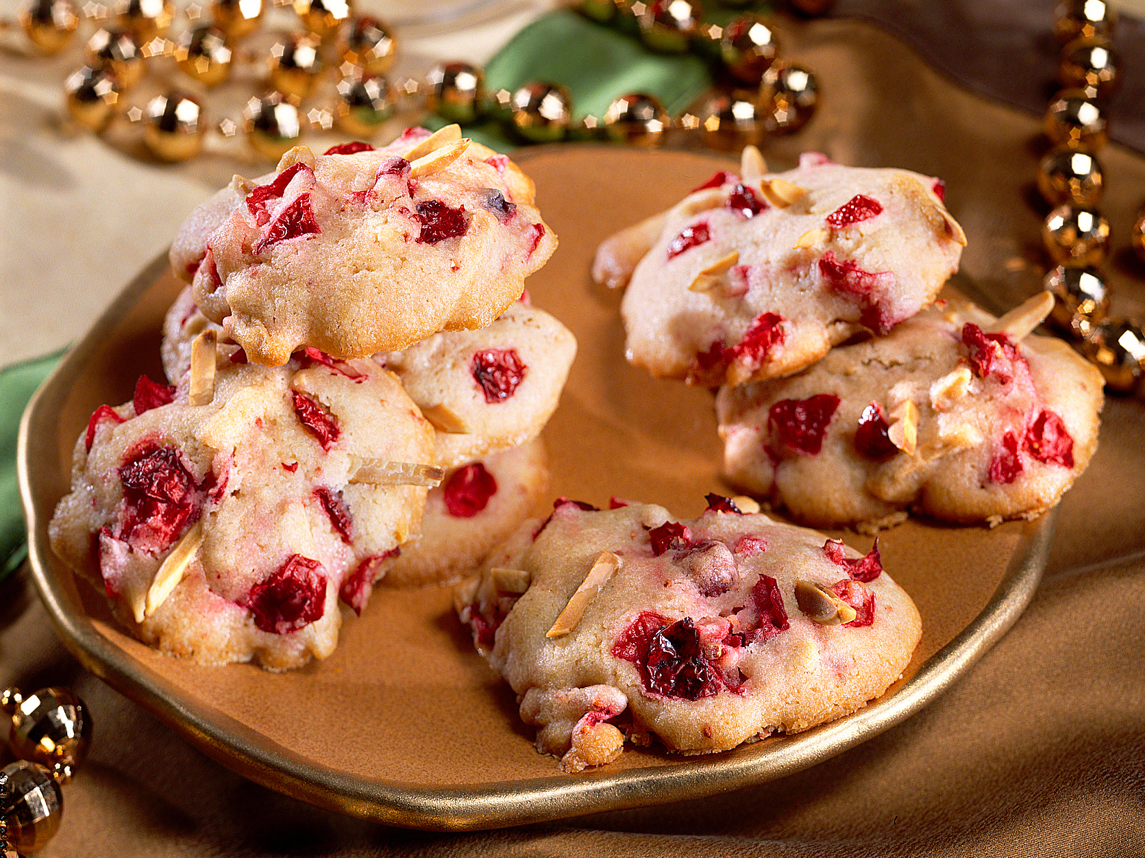 Cranberry-Almond Cookies 
