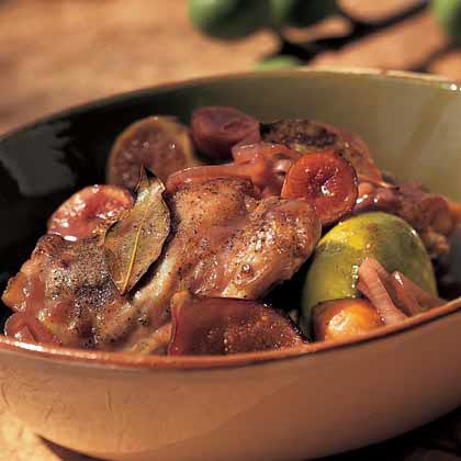Braised Chicken Thighs with Figs and Bay Leaves 