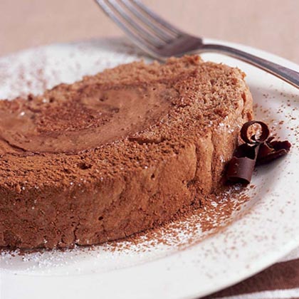 Light 'n' Creamy Chocolate Cake Roll