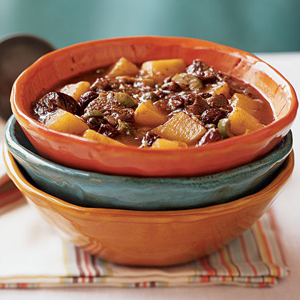 Carne con Papas (Stew of Beef and Potatoes) 