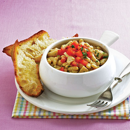Tuscan-Style Tuna with White Beans 